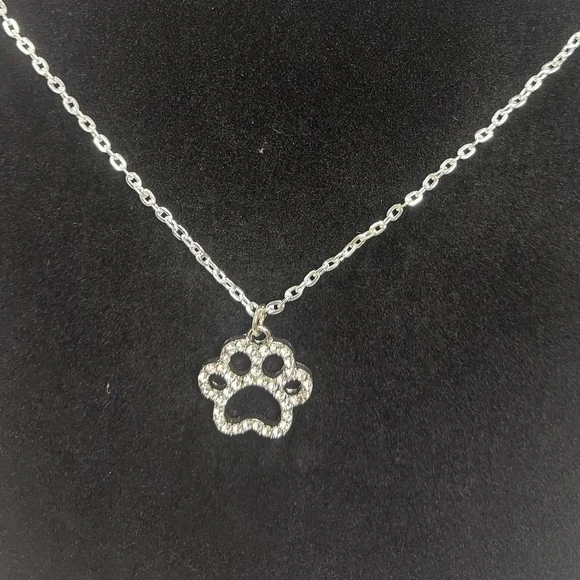 Elegant Silver Tone Paw Print Pendant Necklace - Picture 2 of 3